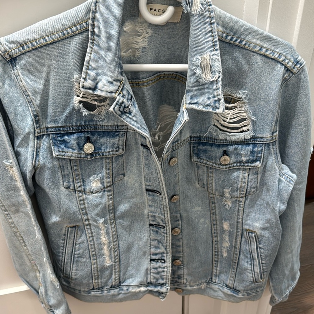 PacSun light wash distressed jean jacket - s